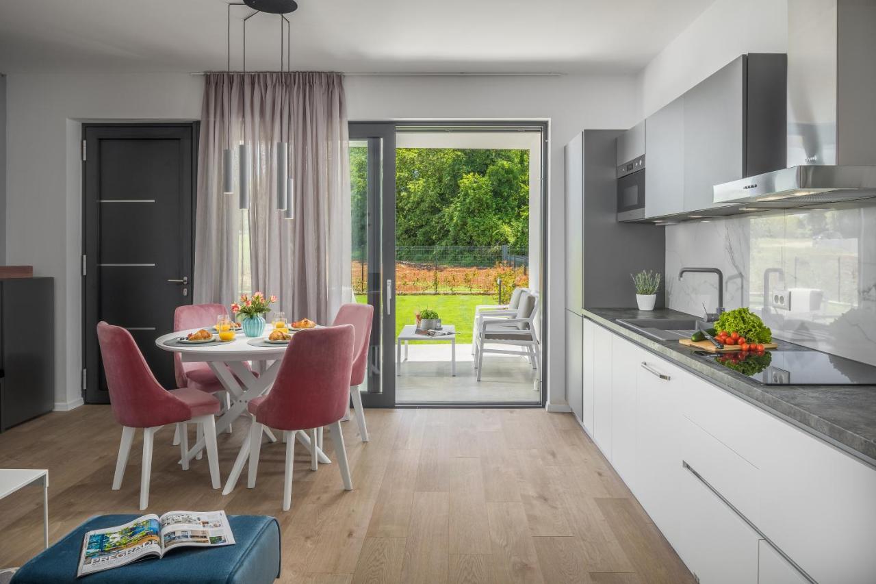 Apartment Nina & Mauro Poreč Buitenkant foto